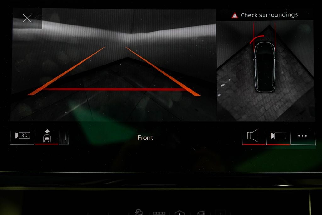 2024 Audi Q8 e-tron Premium Plus quattro