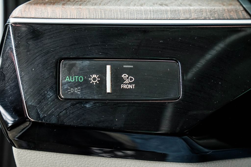 2024 Audi Q8 e-tron Premium Plus quattro