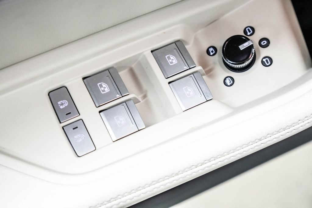 2024 Audi Q8 e-tron Premium Plus quattro