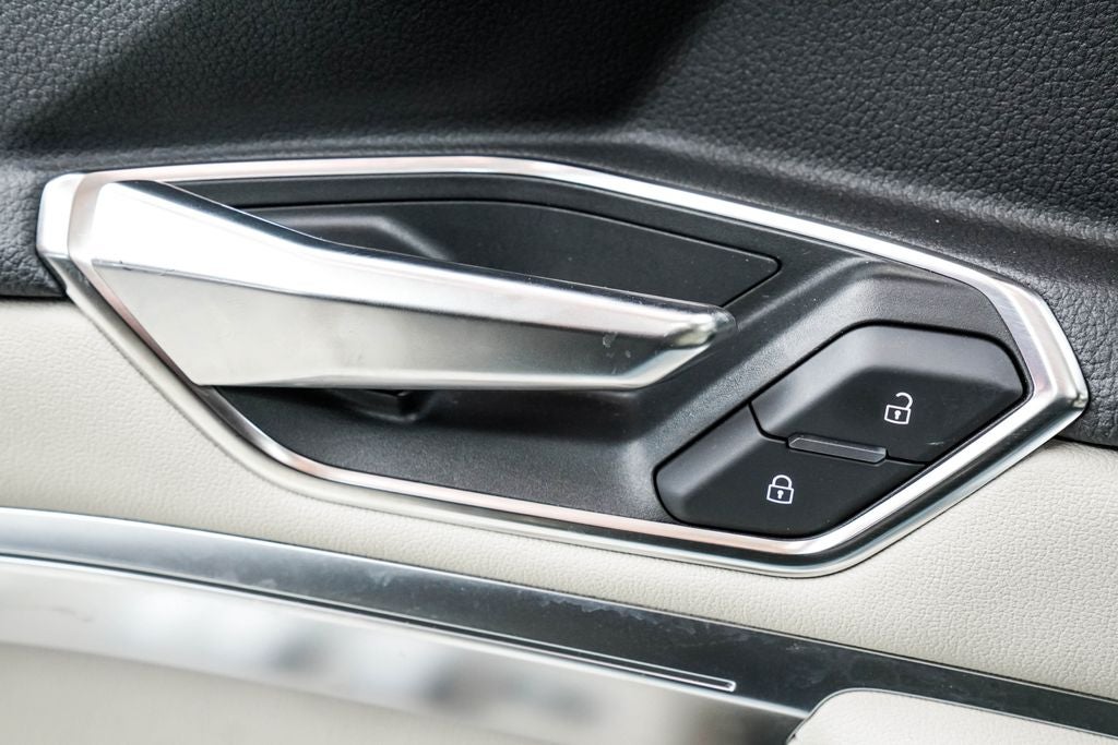 2024 Audi Q8 e-tron Premium Plus quattro