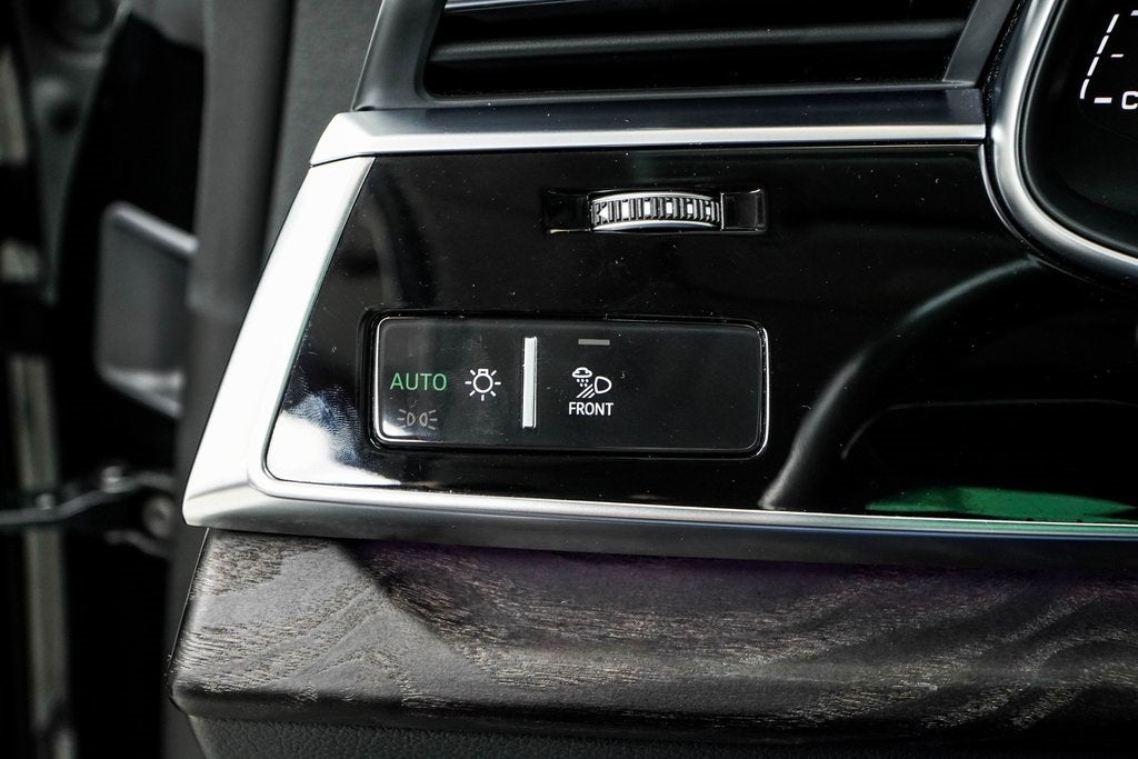 2023 Audi Q8 55 Prestige quattro