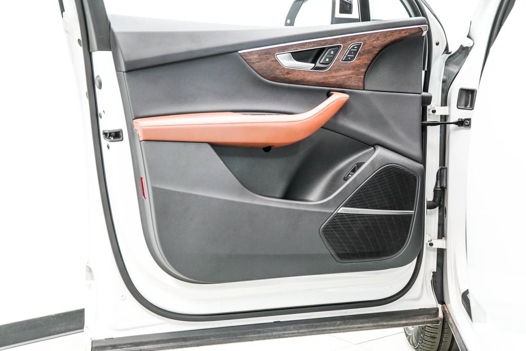 2025 Audi Q7 55 Premium Plus quattro