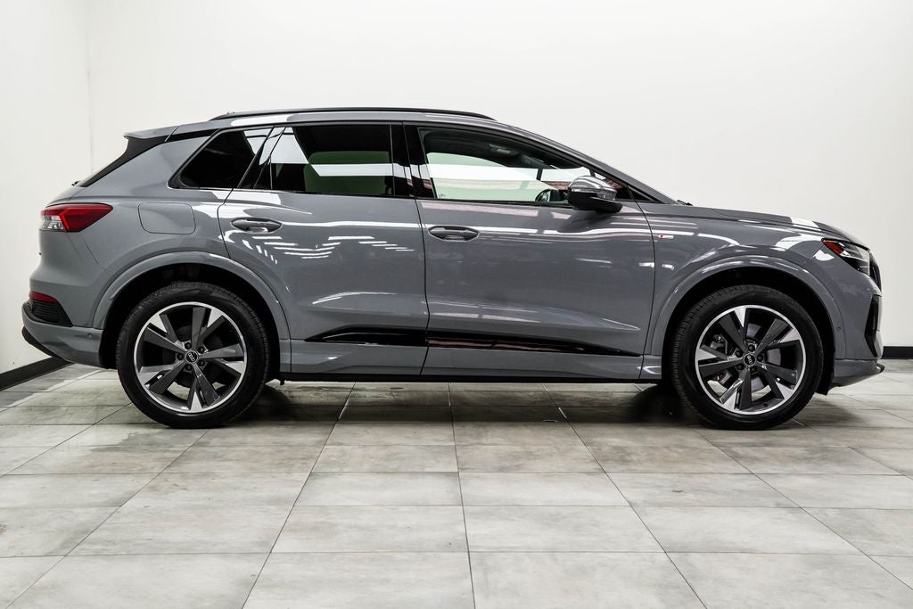 2024 Audi Q4 e-tron Prestige quattro