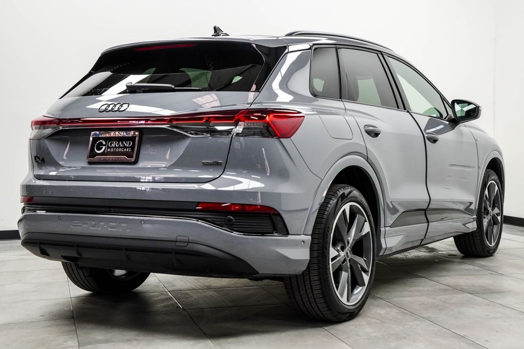 2024 Audi Q4 e-tron Prestige quattro