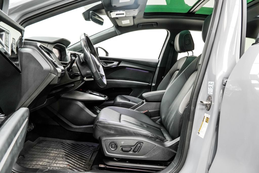 2024 Audi Q4 e-tron Prestige quattro