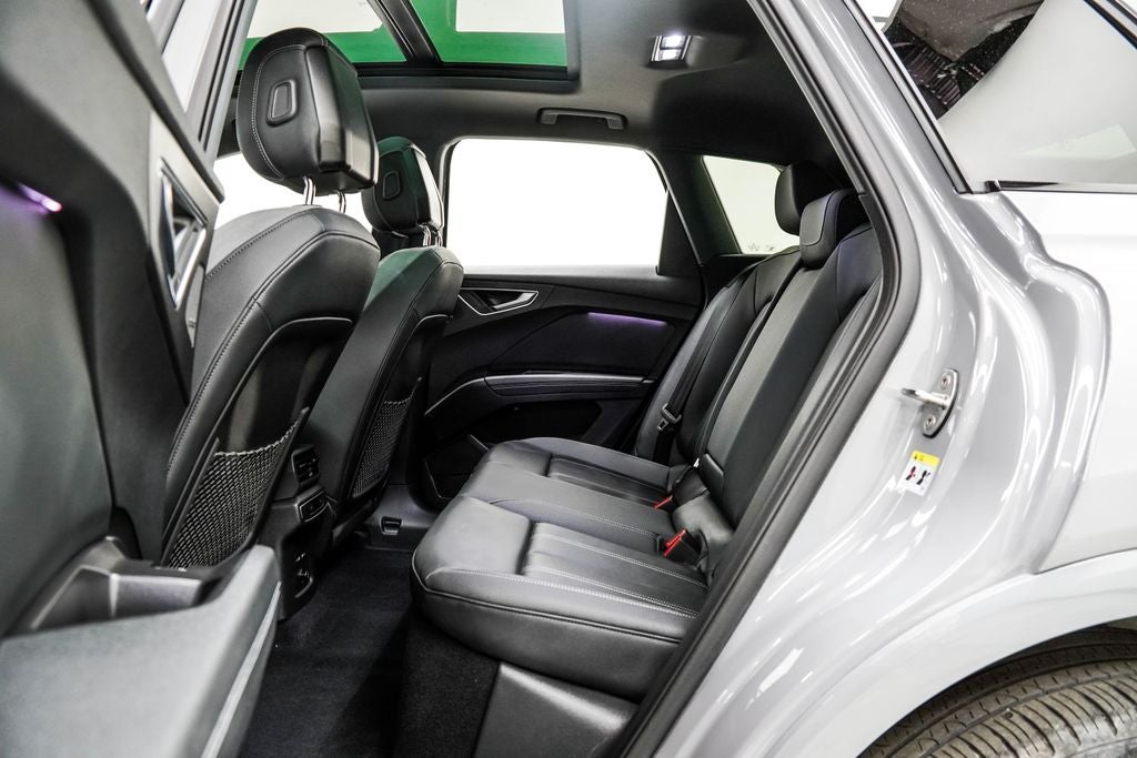 2024 Audi Q4 e-tron Prestige quattro