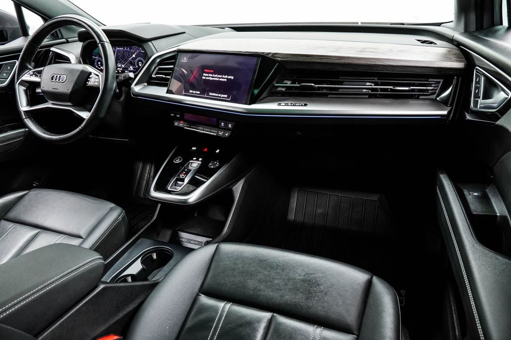 2024 Audi Q4 e-tron Prestige quattro