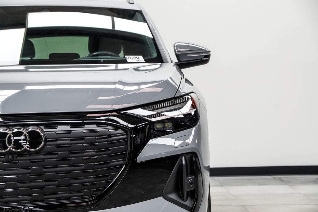 2024 Audi Q4 e-tron Prestige quattro