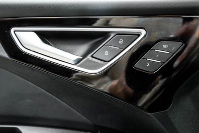 2024 Audi Q4 e-tron Prestige quattro