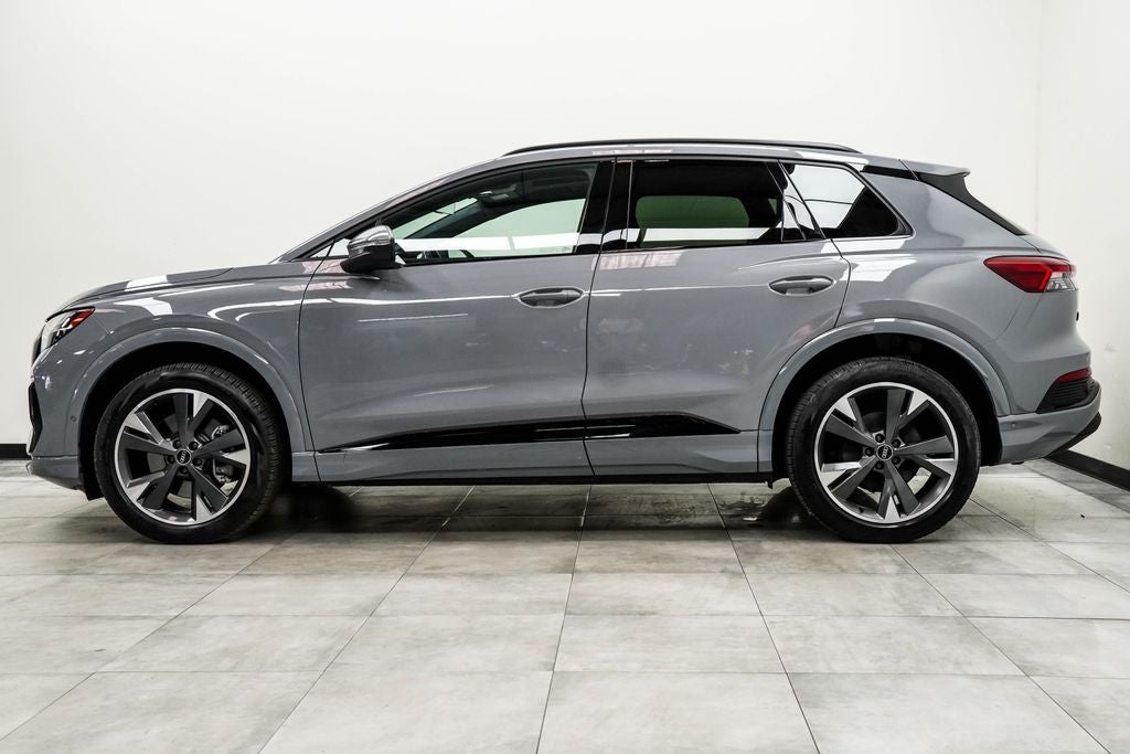 2024 Audi Q4 e-tron Prestige quattro
