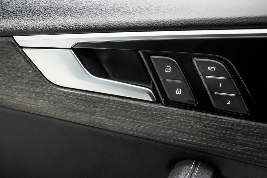 2023 Audi A4 45 S line Premium Plus quattro