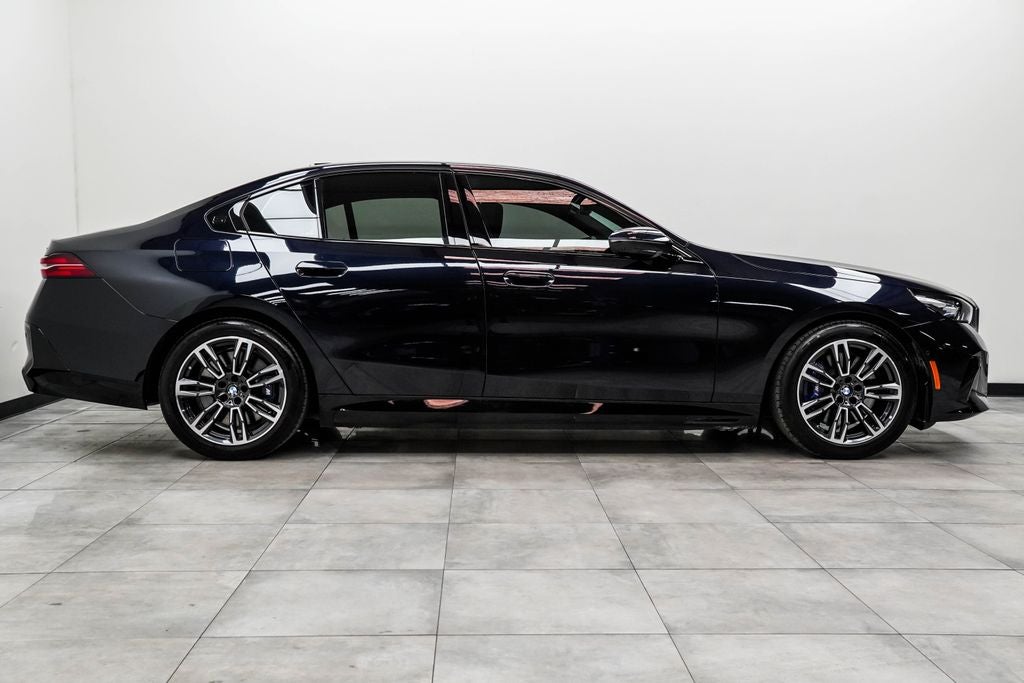 2026 BMW 5 Series 550e xDrive