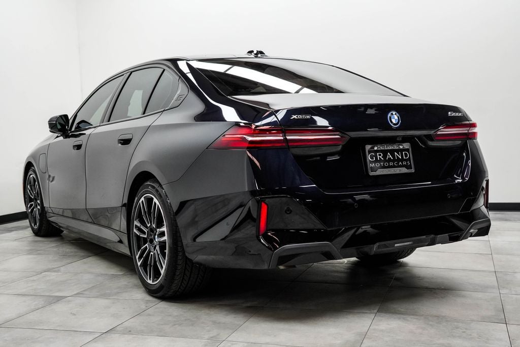 2026 BMW 5 Series 550e xDrive