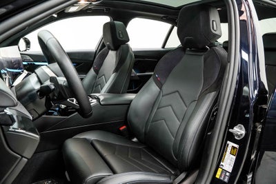 2026 BMW 5 Series 550e xDrive