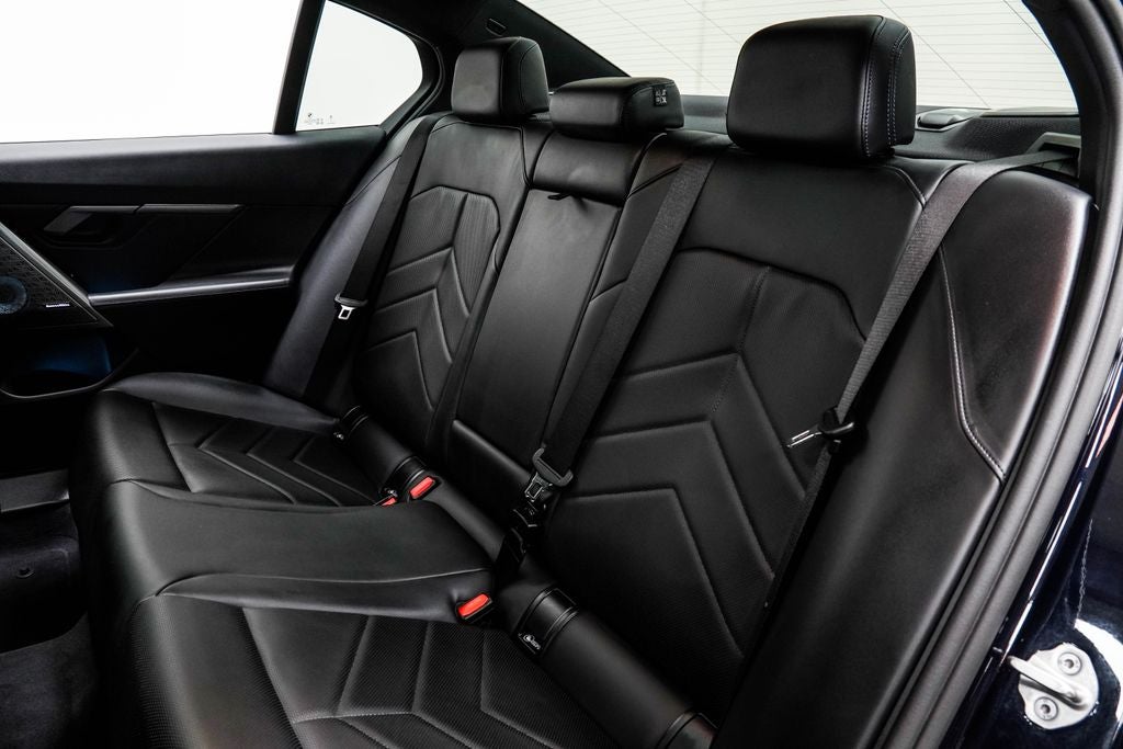 2026 BMW 5 Series 550e xDrive