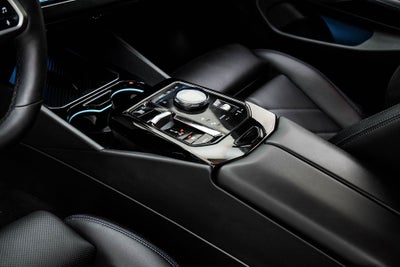 2026 BMW 5 Series 550e xDrive