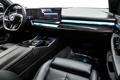 2026 BMW 5 Series 550e xDrive