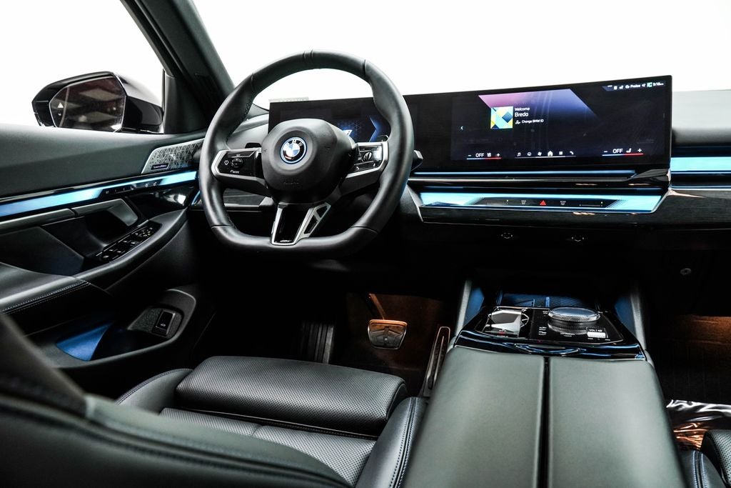 2026 BMW 5 Series 550e xDrive