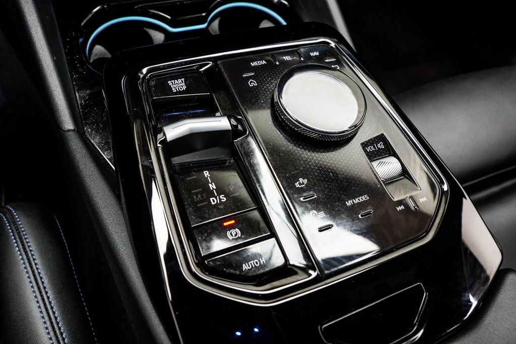 2026 BMW 5 Series 550e xDrive