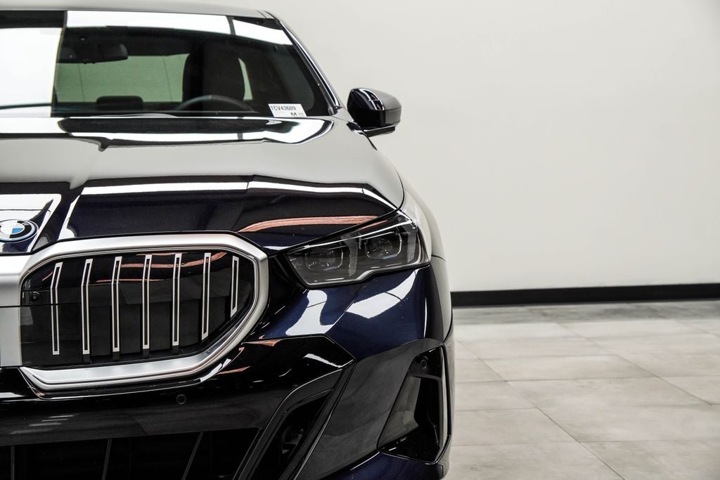 2026 BMW 5 Series 550e xDrive