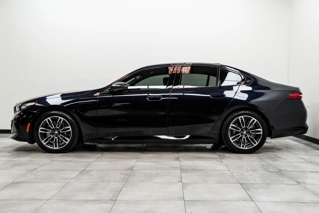 2026 BMW 5 Series 550e xDrive