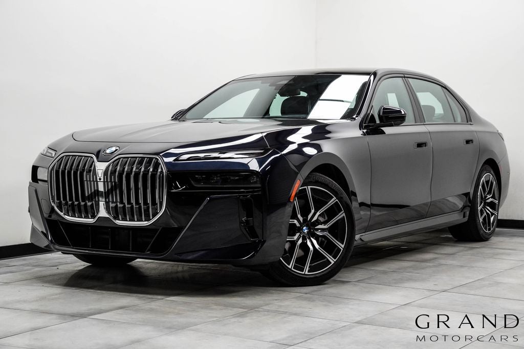 2025 BMW 7 Series 740i xDrive