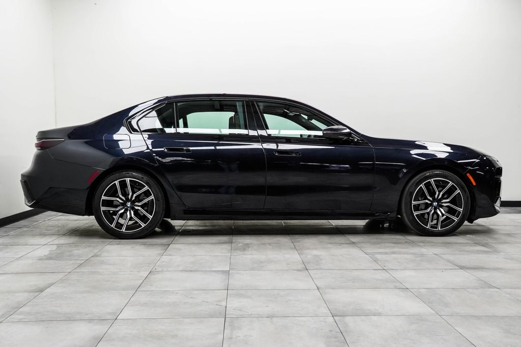 2025 BMW 7 Series 740i xDrive