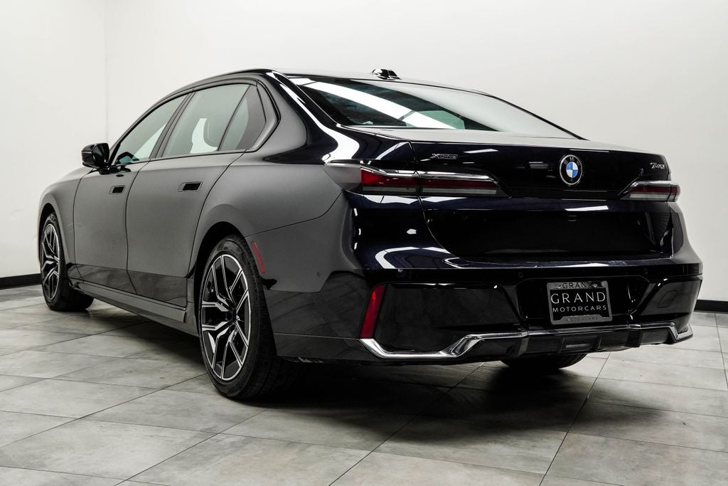 2025 BMW 7 Series 740i xDrive