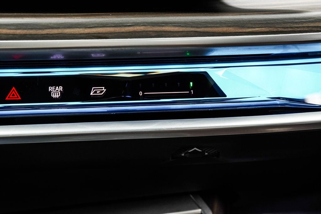 2025 BMW 7 Series 740i xDrive