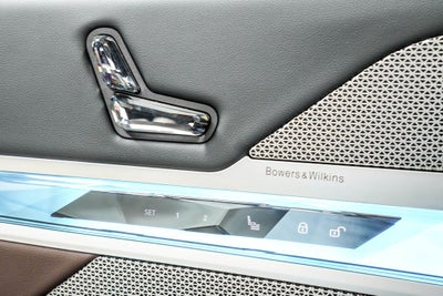 2025 BMW 7 Series 740i xDrive