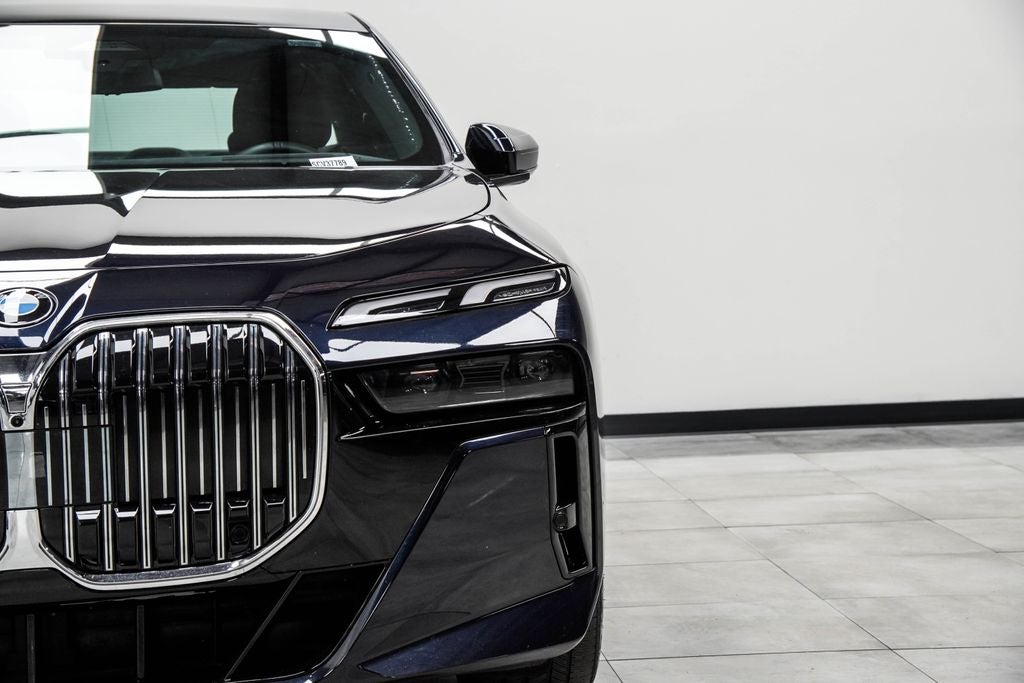 2025 BMW 7 Series 740i xDrive