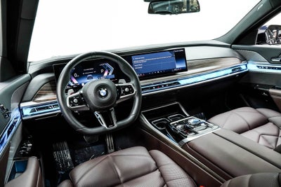 2025 BMW 7 Series 740i xDrive