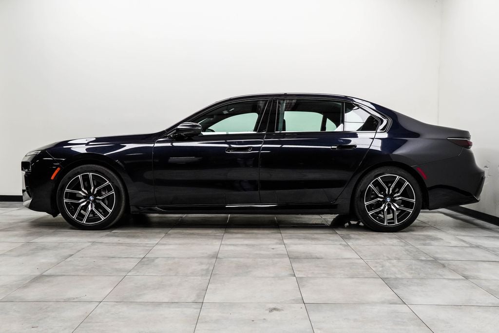 2025 BMW 7 Series 740i xDrive