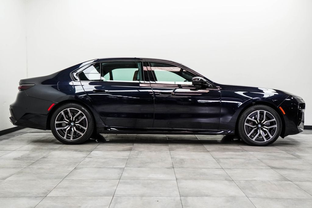 2023 BMW 7 Series 760i xDrive