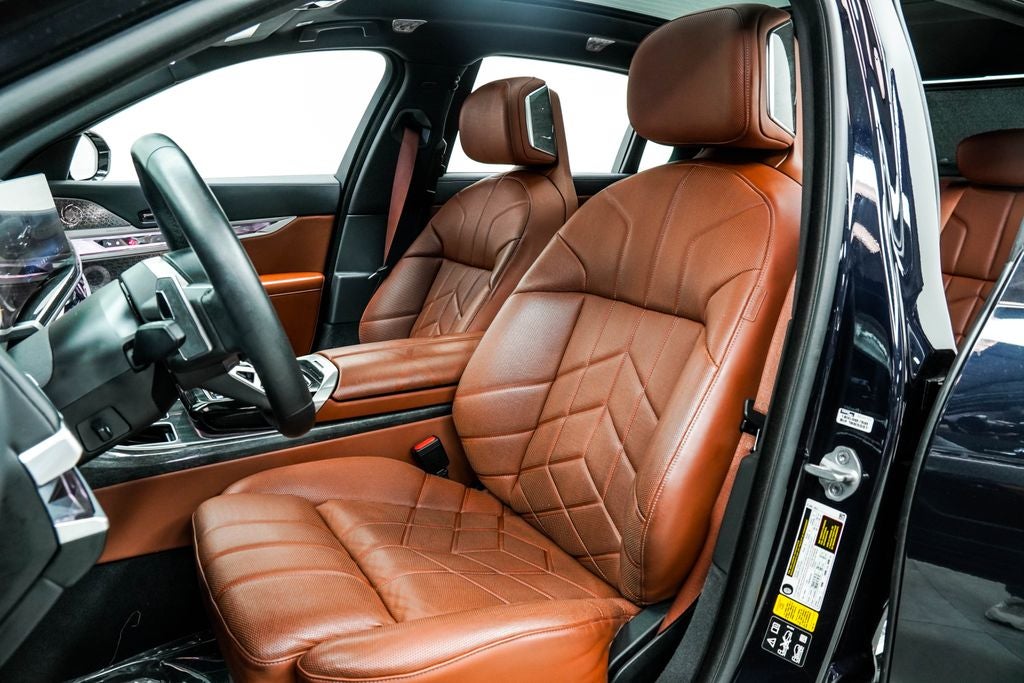 2023 BMW 7 Series 760i xDrive