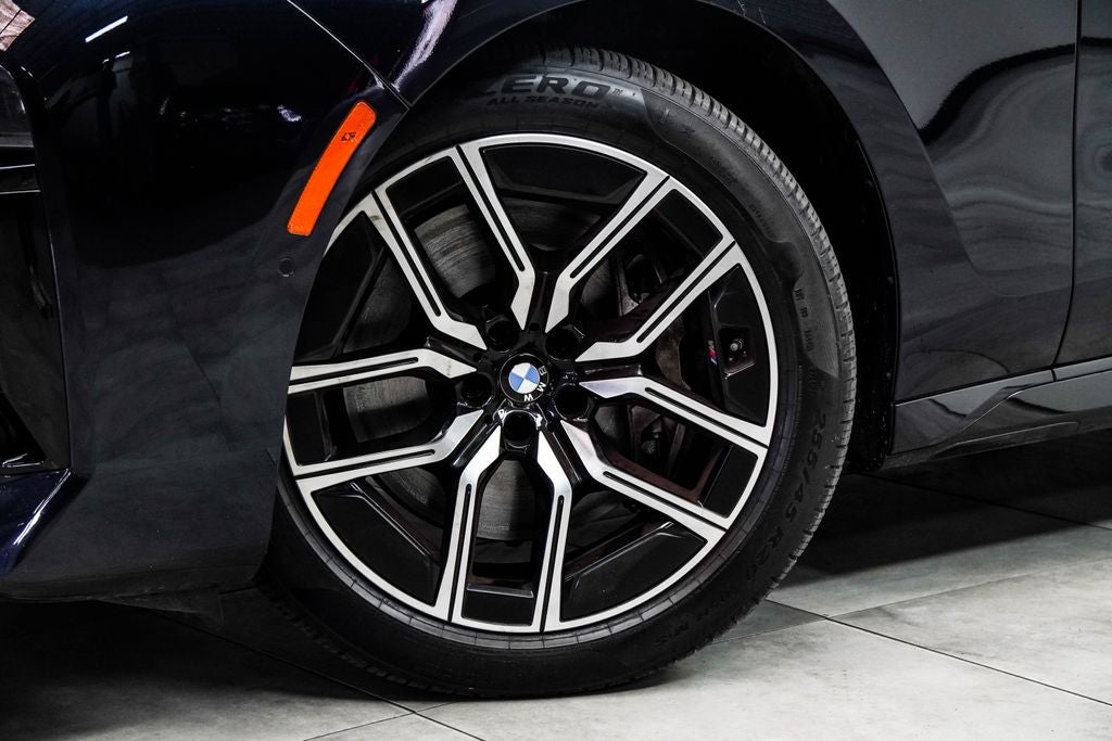 2023 BMW 7 Series 760i xDrive