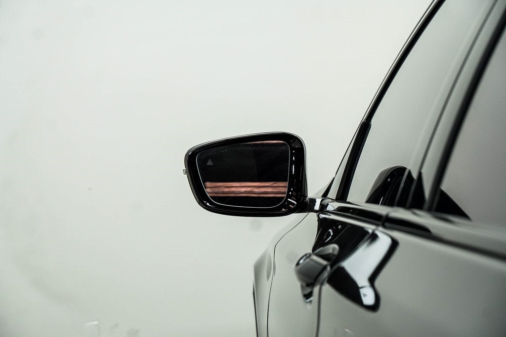 2022 BMW 7 Series M760i