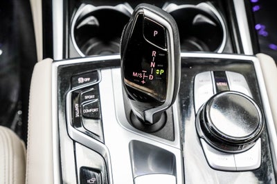 2022 BMW 7 Series M760i