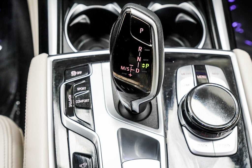 2022 BMW 7 Series M760i