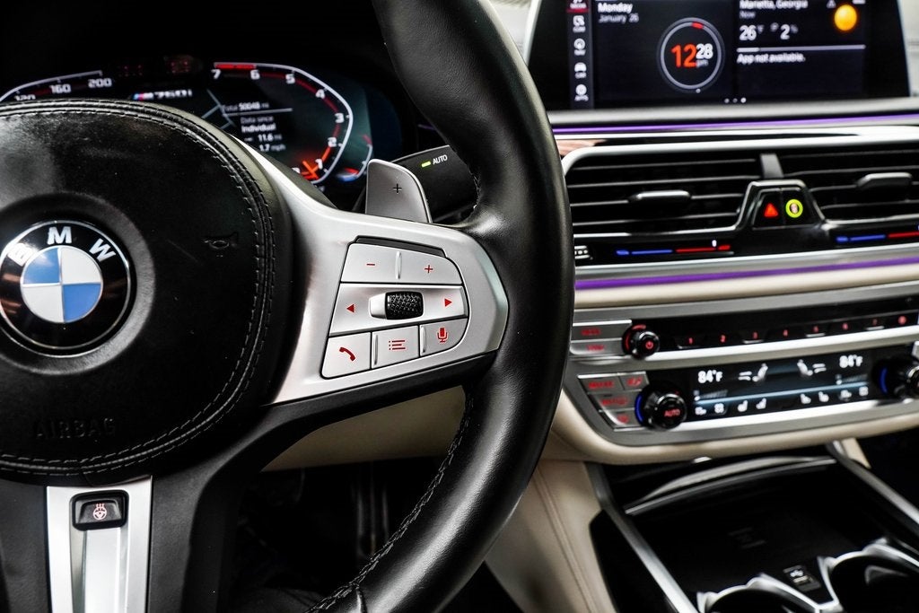 2022 BMW 7 Series M760i