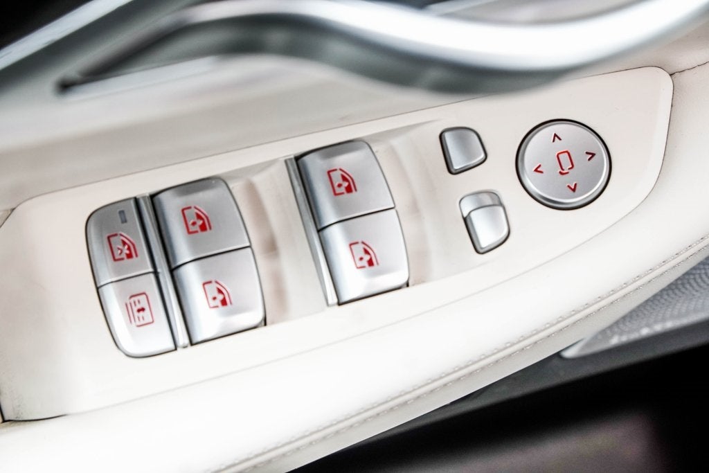 2022 BMW 7 Series M760i