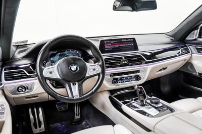 2022 BMW 7 Series M760i
