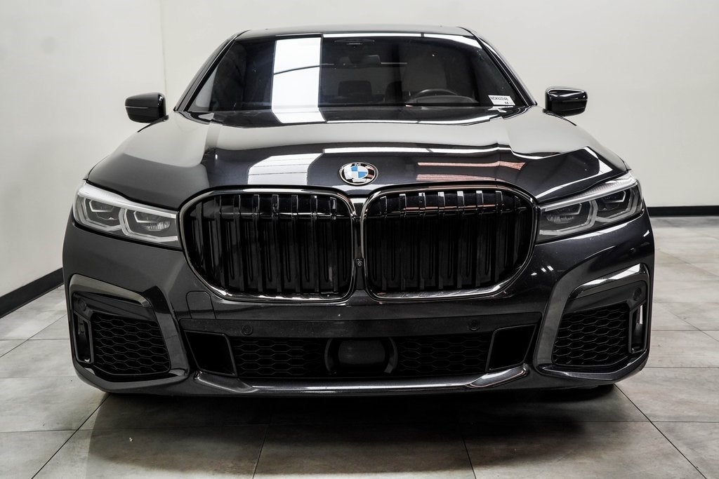 2022 BMW 7 Series M760i
