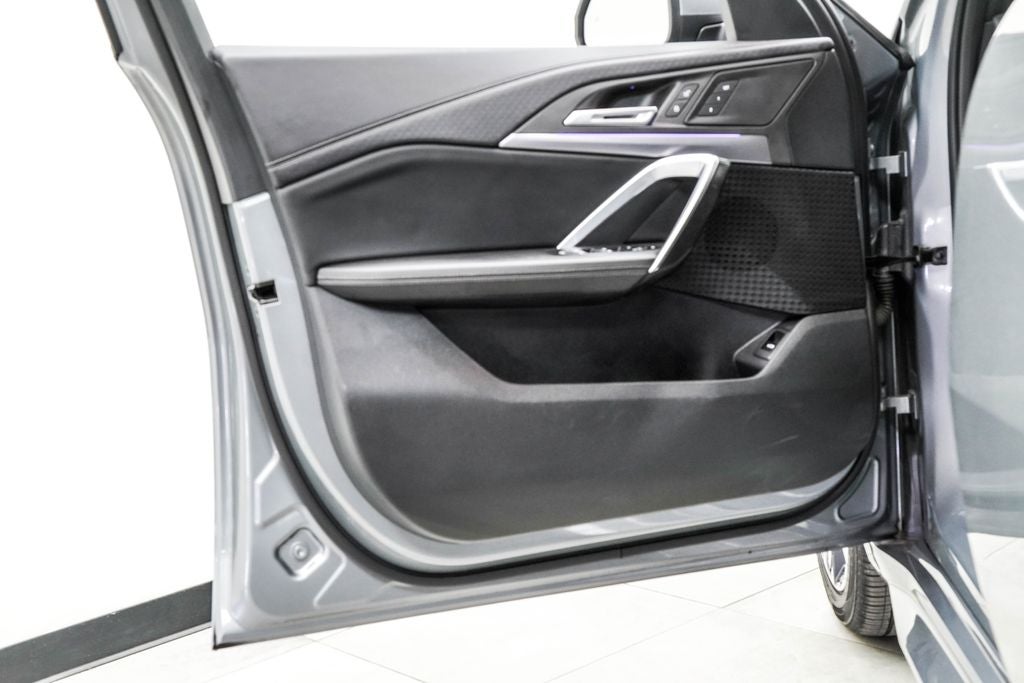 2025 BMW X2 xDrive28i