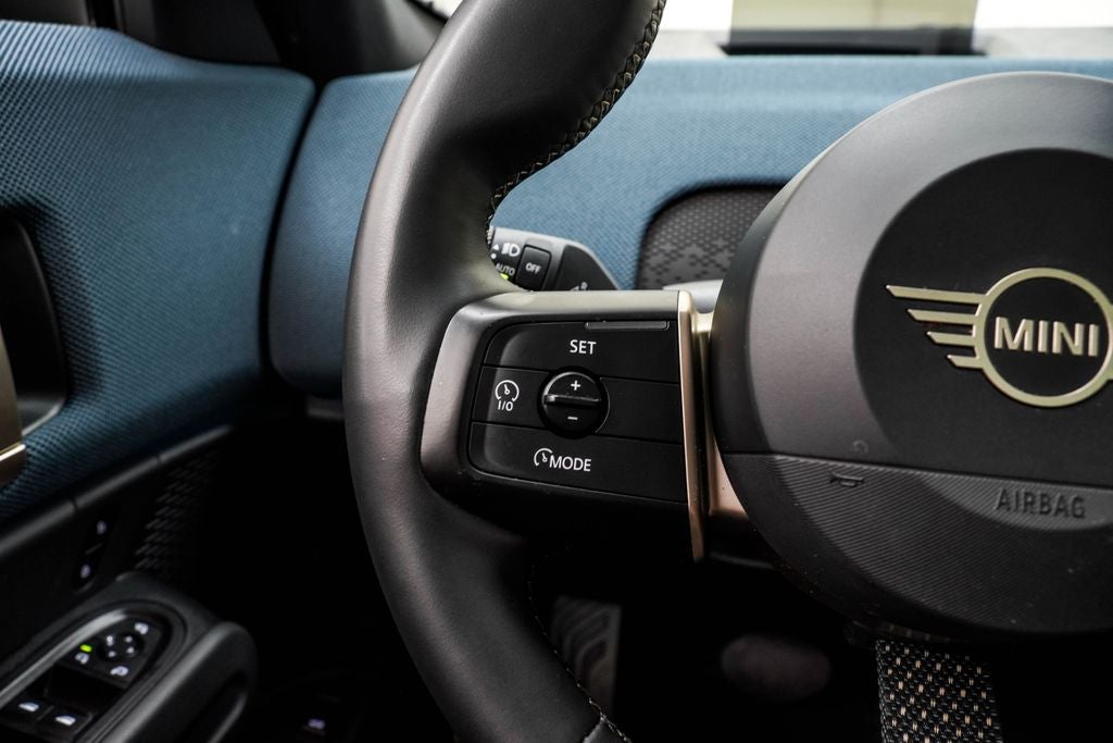 2025 MINI Cooper S Countryman Signature Plus