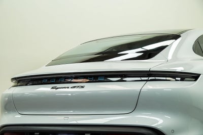 2022 Porsche Taycan GTS