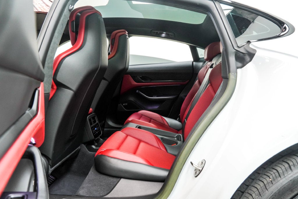 2022 Porsche Taycan GTS