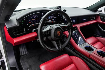 2022 Porsche Taycan GTS