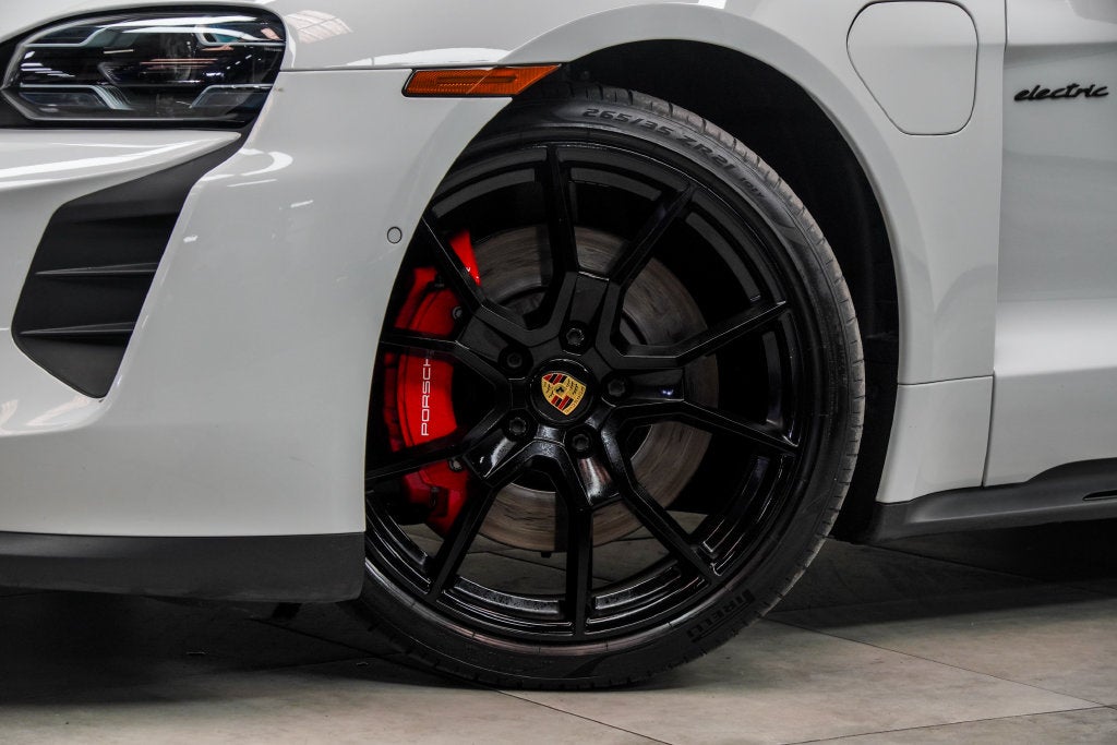 2022 Porsche Taycan GTS