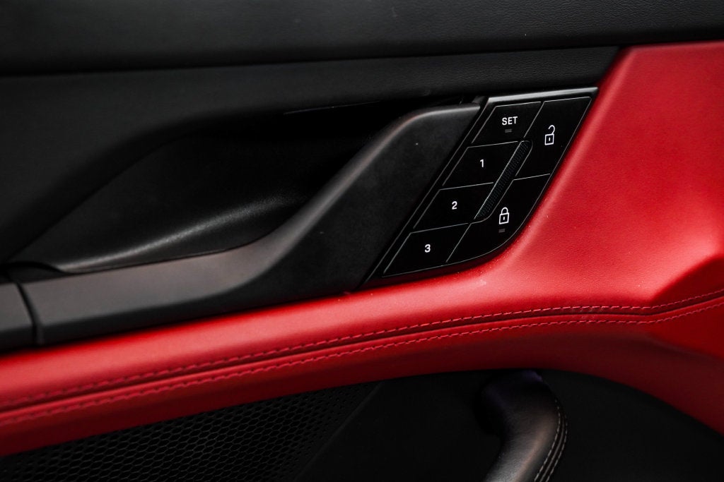 2022 Porsche Taycan GTS